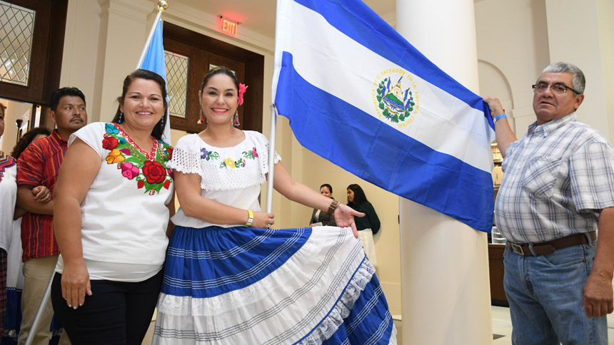 Noche de la Herencia Guatemalteca