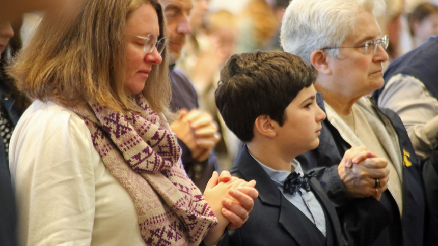 Bishop celebrates Mass for homeschoolers across diocese