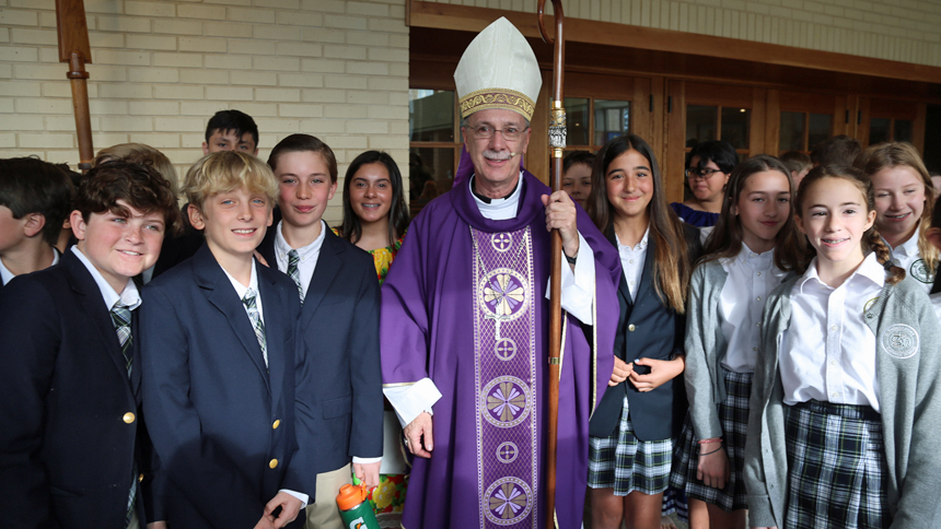 Bishop Zarama celebrates multicultural Mass at St. Thomas More School