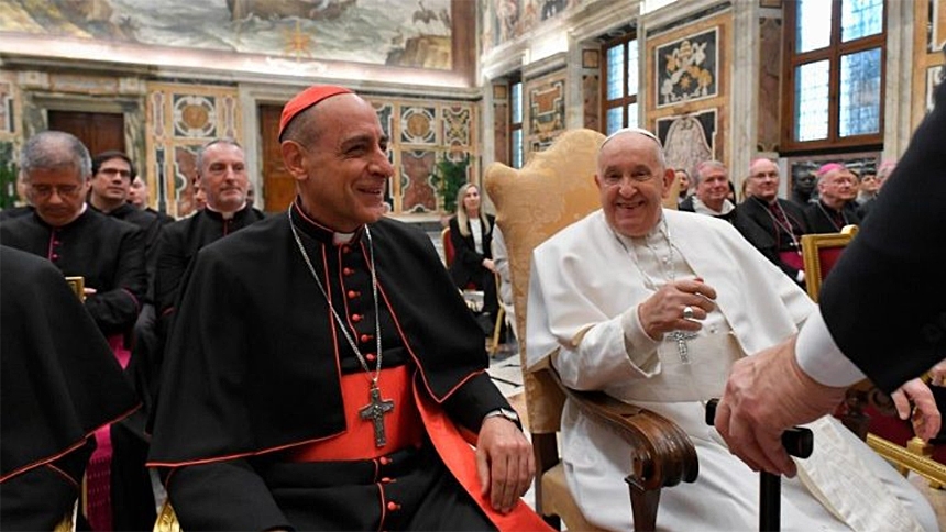 Pope responds to questions on same-sex blessings