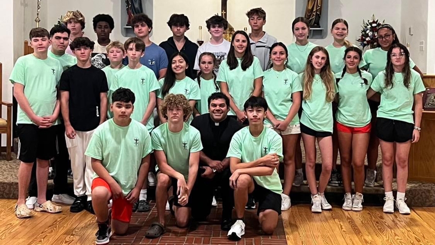Catholic teens from NC and FL partner for service, recreation 