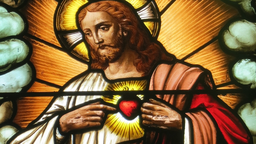 Saint Mary of the Assumption Church (Columbus, Ohio) - stained glass, Sacred Heart, detail; Nheyob, CC BY-SA 3.0, via Wikimedia Commons