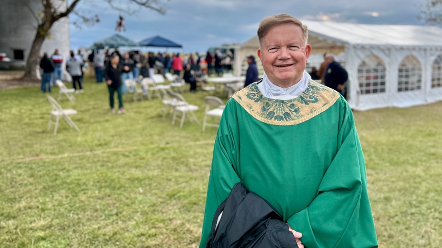 Bishop and cathedral team host Mass for farmworkers