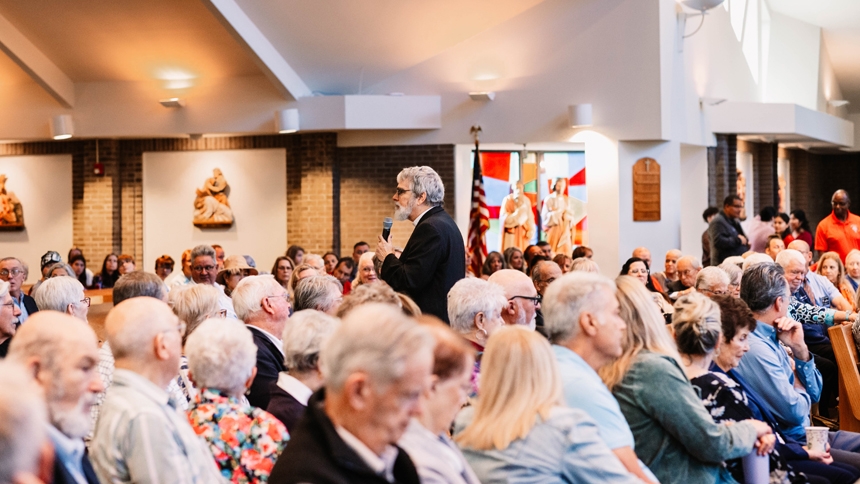 'Look up to the sky': Vatican astronomer visits New Bern