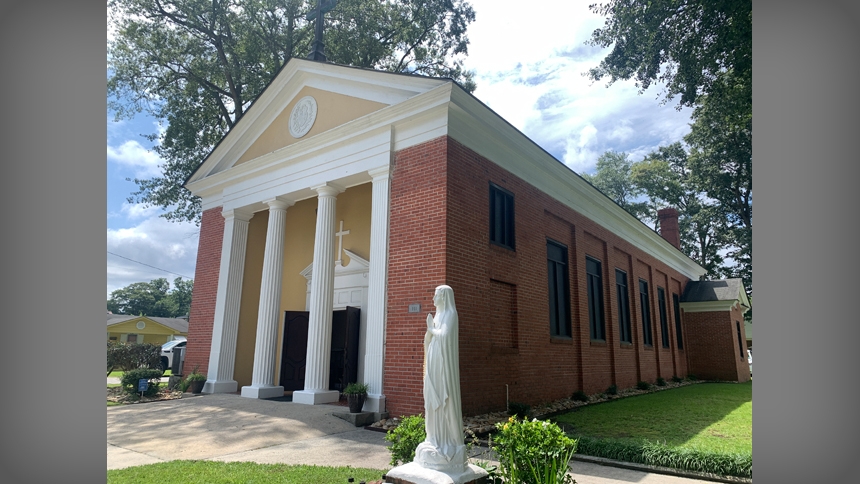 Mother of Mercy Church in Washington, North Carolina. (File photo, NC Catholics, 2021.) Its predecessor in the town, St. John the Evangelist Church, was the first fully constructed Catholic church consecrated in North Carolina.