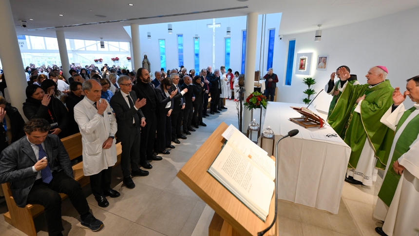 Bishop Claudio Giuliodori, the ecclesiastical assistant to the Catholic University of the Sacred Heart, which includes Rome's Gemelli hospital, celebrates Mass and leads prayers for Pope Francis in the hospital chapel Feb. 24, 2025. Health workers, patients, family members and members of the board of the foundation that oversees the Gemelli hospital attended the Mass and Eucharistic adoration. (CNS photo/Vatican Media)