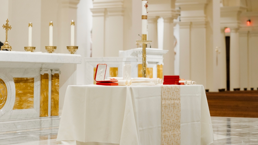 Bestowed: 16 in diocese receive papal honors