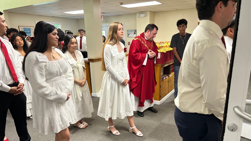 Bishop emphasizes personal connection in sacrament of confirmation