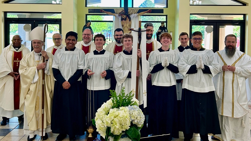 JPII High School community celebrates baccalaureate