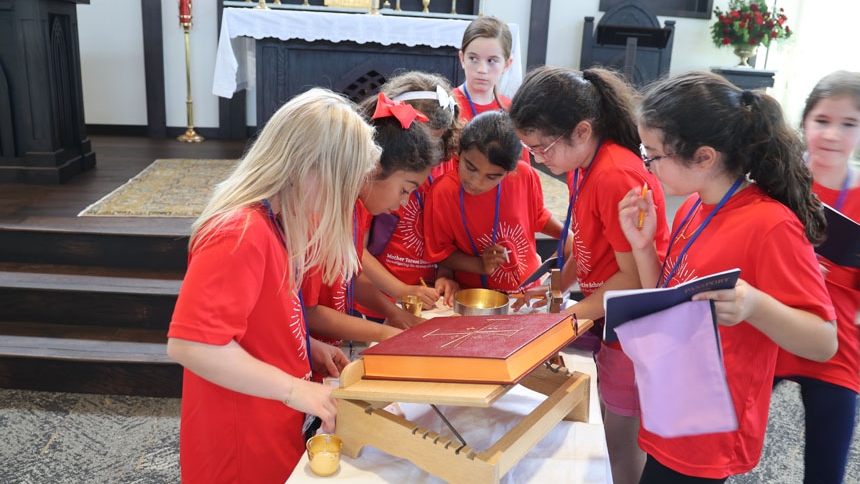 Children investigate the Eucharist at Mother Teresa Parish Detective School