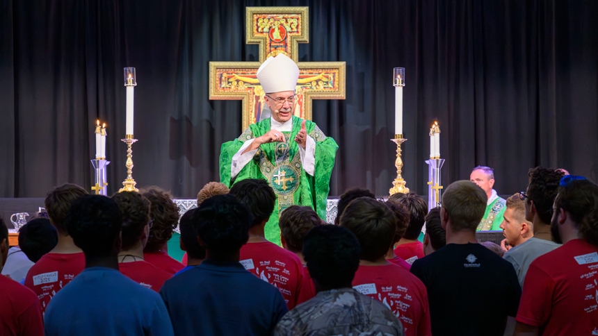 ‘More than an event … a spark’ Bishop Luis urges youth at conference to embrace prayer and Jesus