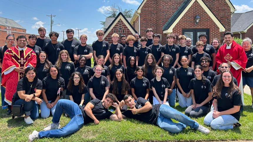Roanoke Rapids welcomes Florida teens on mission trip