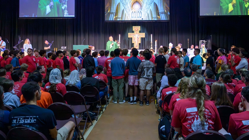 ‘More than an event … a spark’ Bishop Luis urges youth at conference to embrace prayer and Jesus