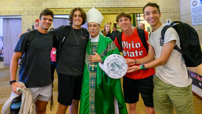 ‘More than an event … a spark’ Bishop Luis urges youth at conference to embrace prayer and Jesus