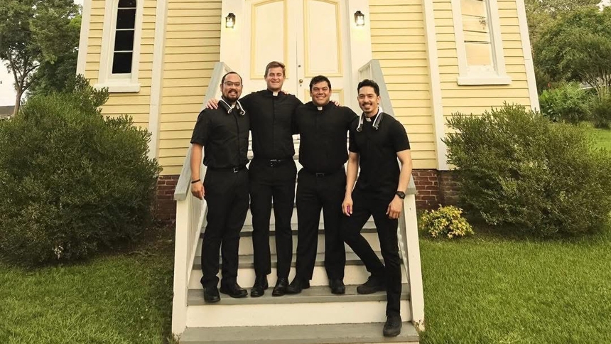 Roanoke Rapids welcomes Florida teens on mission trip