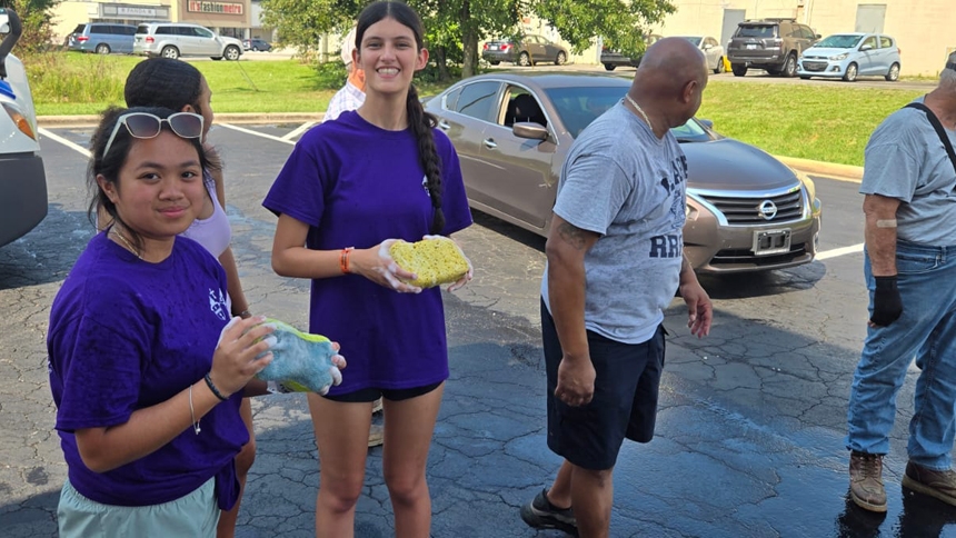 Roanoke Rapids welcomes Florida teens on mission trip