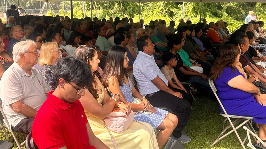 Pastor installations highlight Catholic unity
