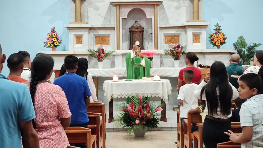 Mutual prayer and hope: St. Michael the Archangel Parish celebrates a 25-year friendship with sister parish in Honduras 
