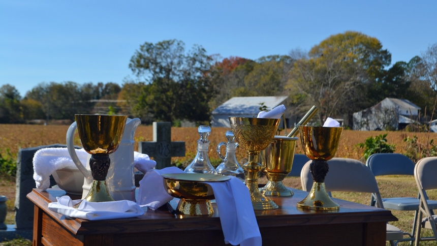 Bishop shares reminders of eternal life at annual Mass