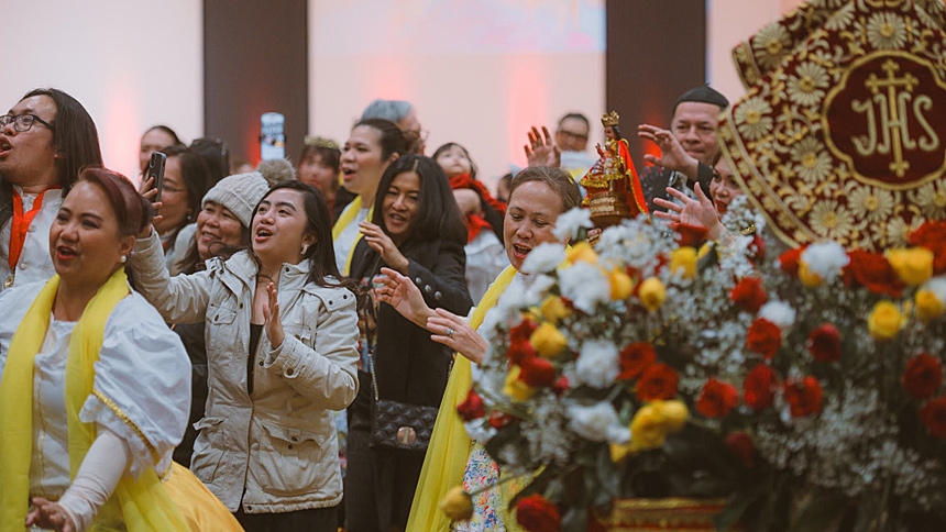 Sinulog festival warms the Filipino Community