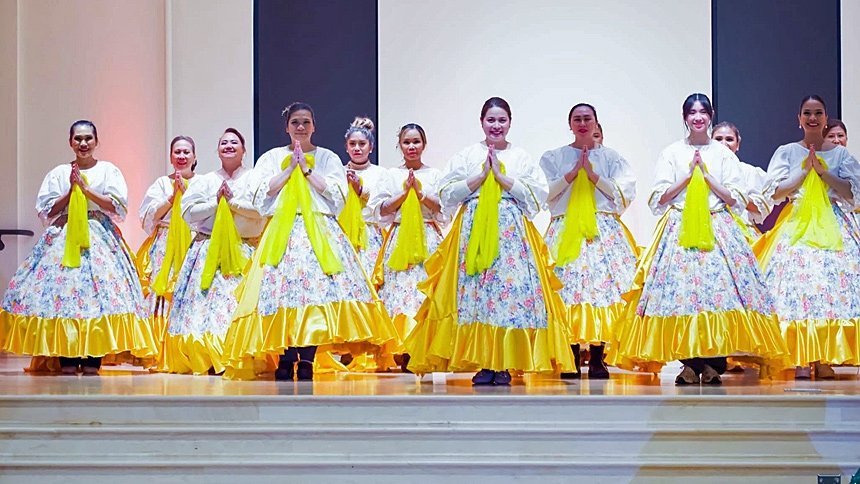 Sinulog festival warms the Filipino Community