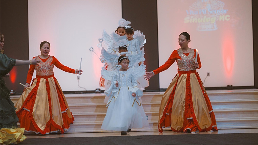 Sinulog festival warms the Filipino Community