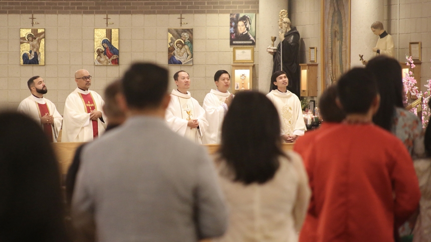 Vietnamese Catholics in Eastern North Carolina welcome Year of the Horse with faith and tradition