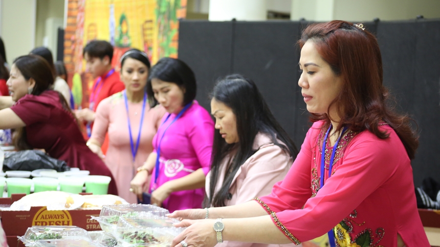 Vietnamese Catholics in Eastern North Carolina welcome Year of the Horse with faith and tradition