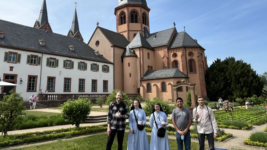 ‘We simply lived’ Four seminarians and a summer alongside the Sisters of Mercy