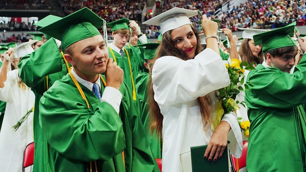 More than 400 graduate from high schools with ties to diocese