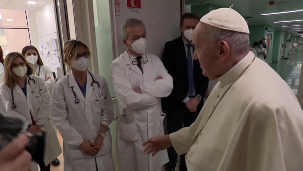 Pope Francis returns to hospital for surgery