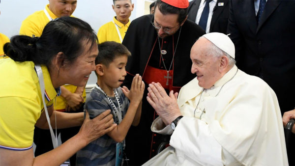 Best messages and images from pope's trip to Mongolia