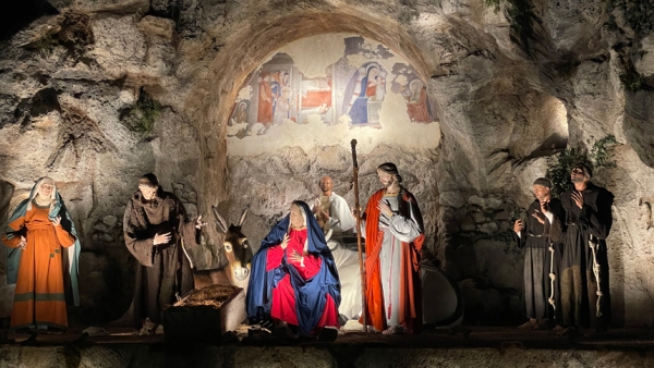 Vatican inaugurates nativity scene that reflects the first one in history