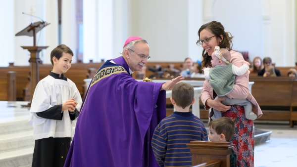 Homeschool families celebrate Mass at cathedral 